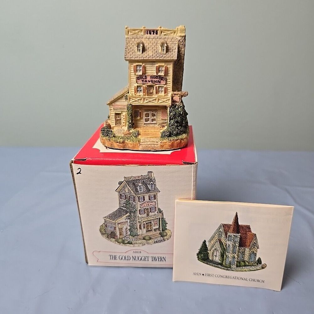 Village Americana #AH28 Liberty Falls The Gold Nuggett Tavern 1993 Holiday